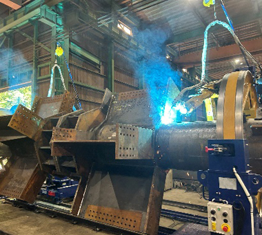 組立、溶接、検査ライン（本社工場A棟）